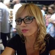 Docente di inglese, tedesco e francese al liceo,e' disponibile per lezioni delle suddette materie a studenti con debito e per tutto l'anno sc. 2019/20